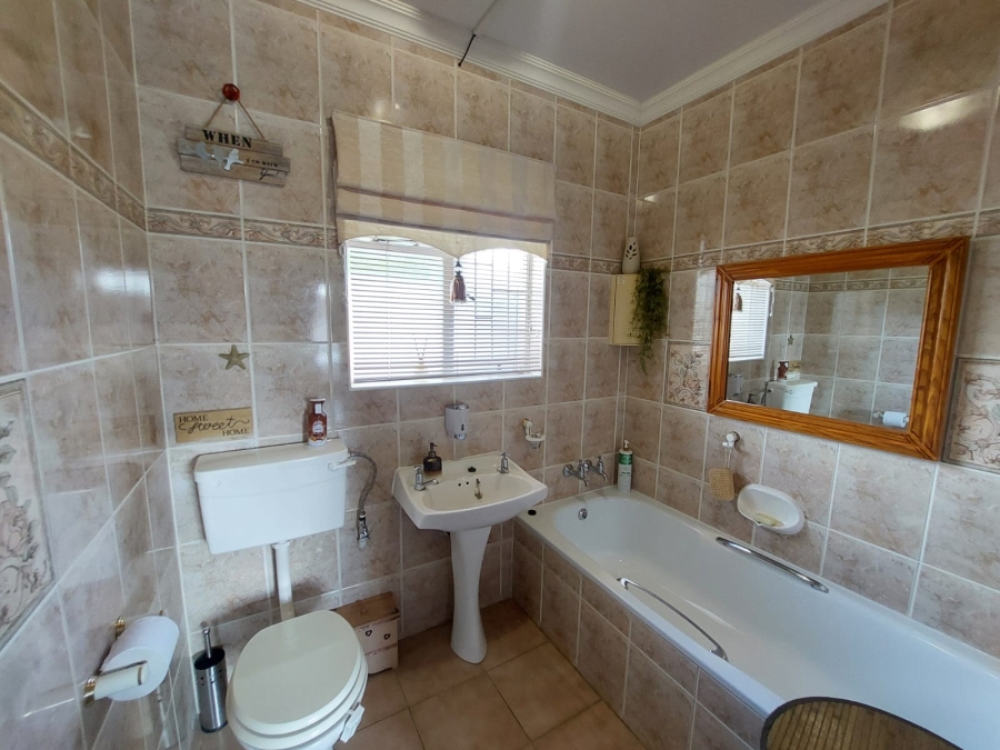 3 Bedroom Property for Sale in Meiringspark North West